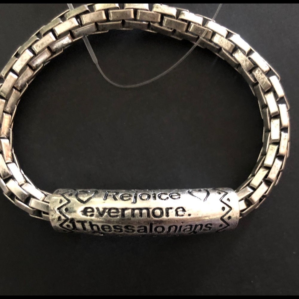Bracelet